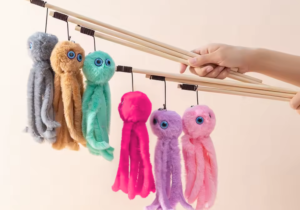 Varita con peluche Pulpo 40cm (Varios colores)